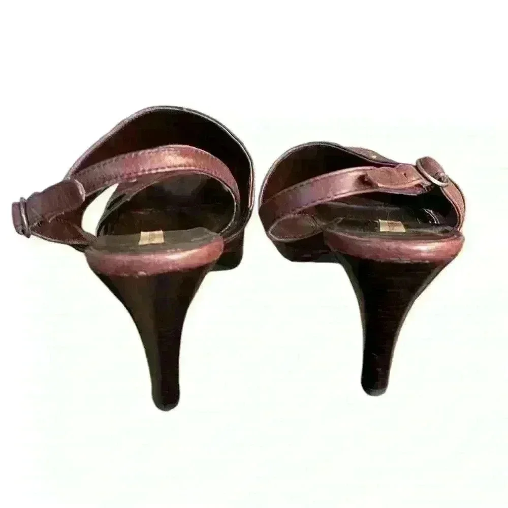 CHINESE LAUNDRY Woman’s Suzanne Brown Leather Studded Heels Size 9